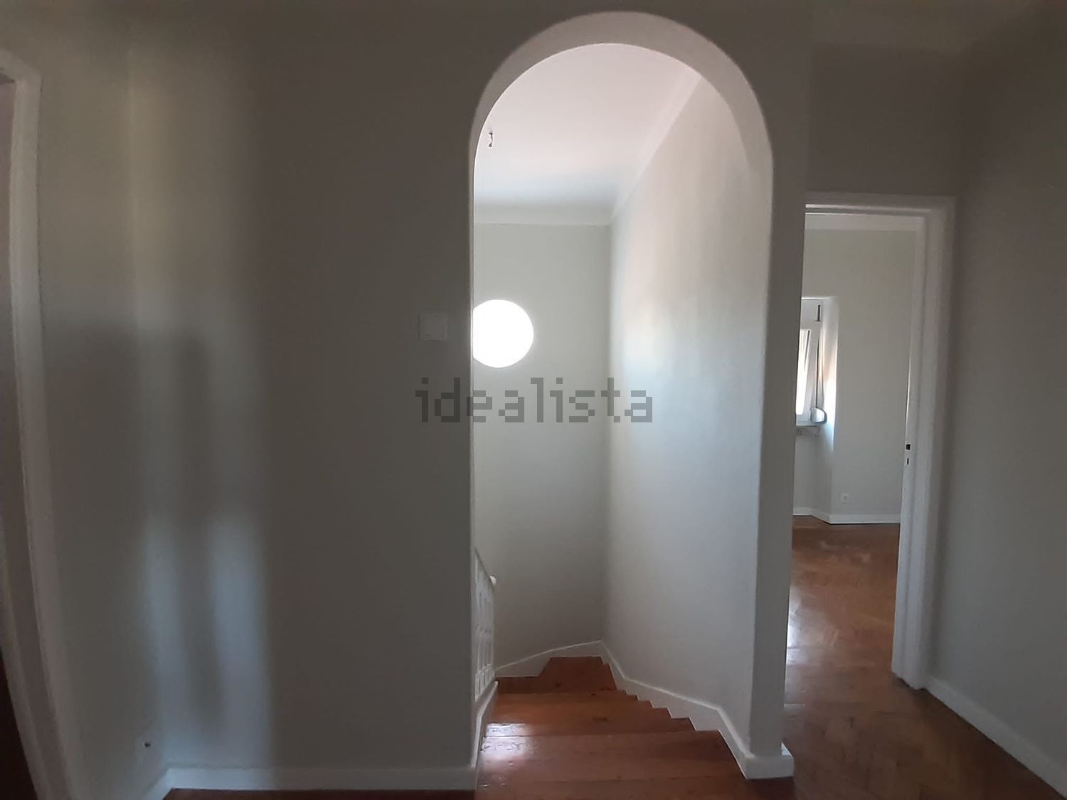 出租小楼房或独栋别墅在Largo Coronel Brito Gorjão, 3 - 过道