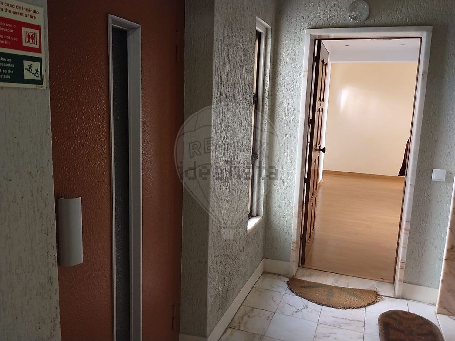 出租公寓 t3在Rua Rui de Mascarenhas - 过道