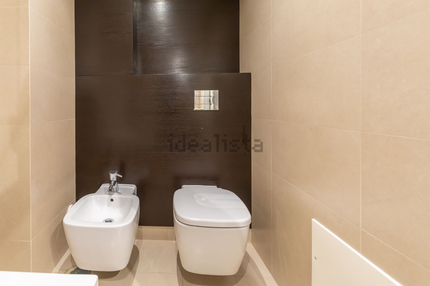 出租公寓 t2在Rua José Afonso, 4 - 卫生间