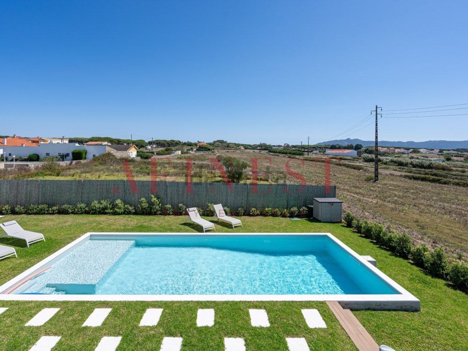 出租小楼房或独栋别墅Azinhaga do Viana - 游泳池