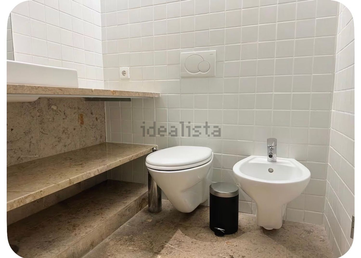 出租小楼房或独栋别墅在Rua do Volga, 1 - 卫生间