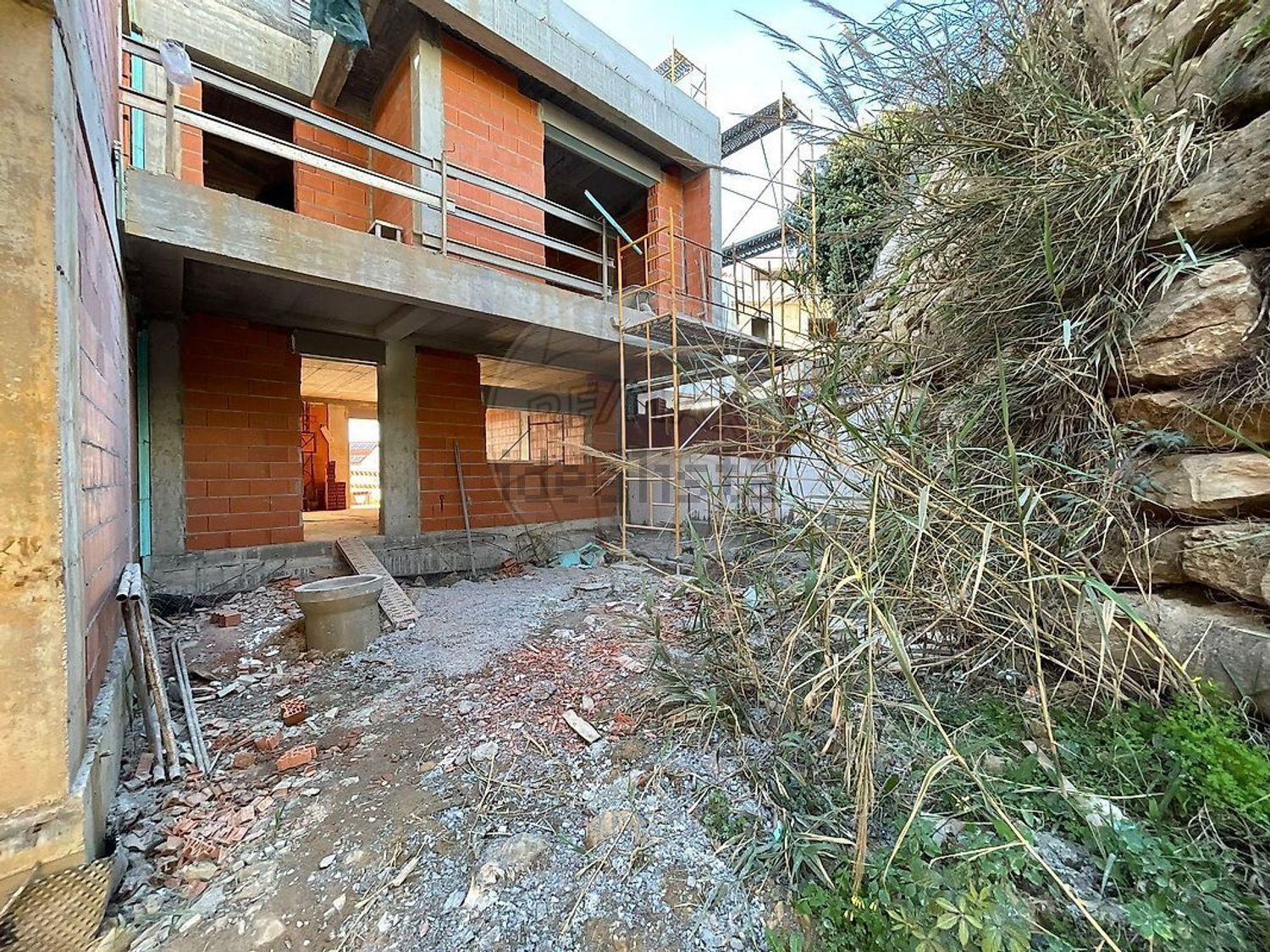 小楼房或独栋别墅出售在Travessa do Albarral - 外立面