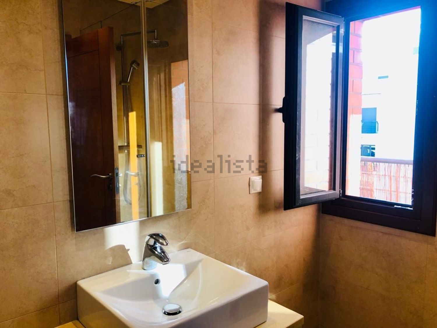 出租公寓 t2在Avenida Miguel Torga, 24 - 卫生间