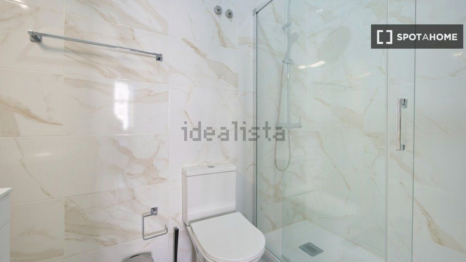 出租房间在Largo Vitorino Damásio - 卫生间