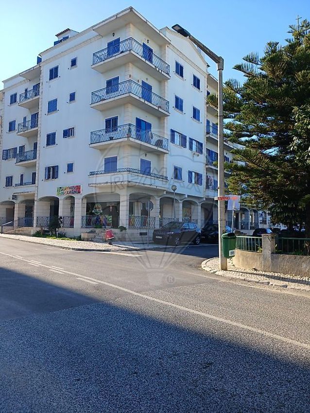 公寓 t4出售在Rua Almeida Garrett