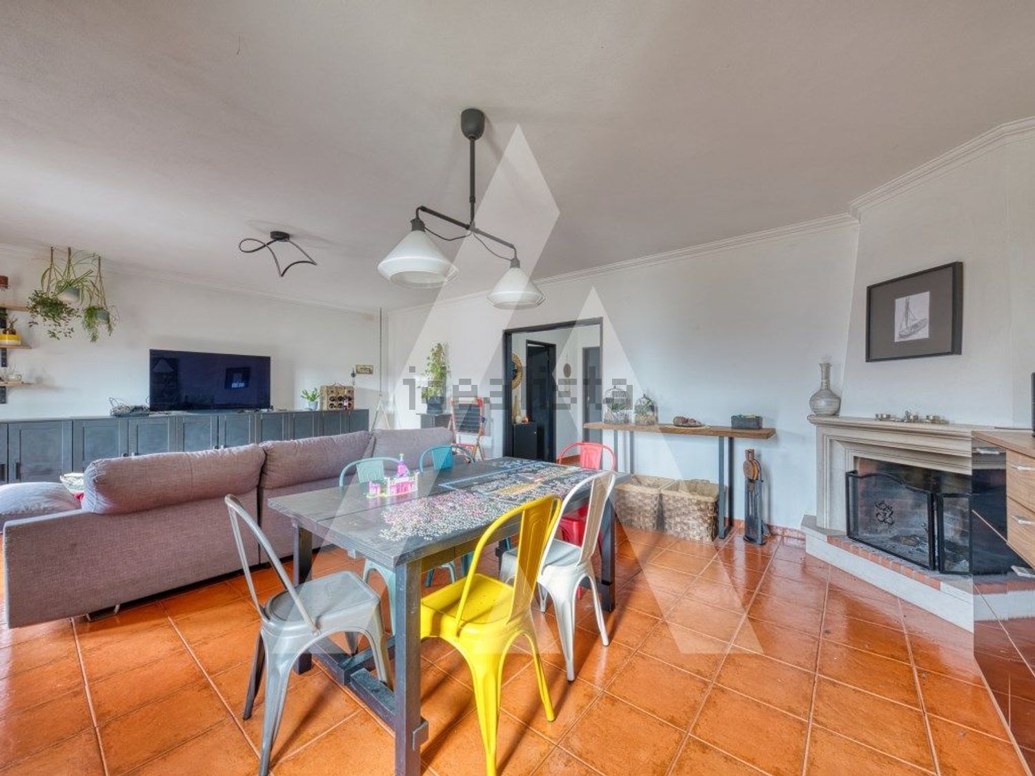 小楼房或独栋别墅出售在Lamas e Cercal - 客厅