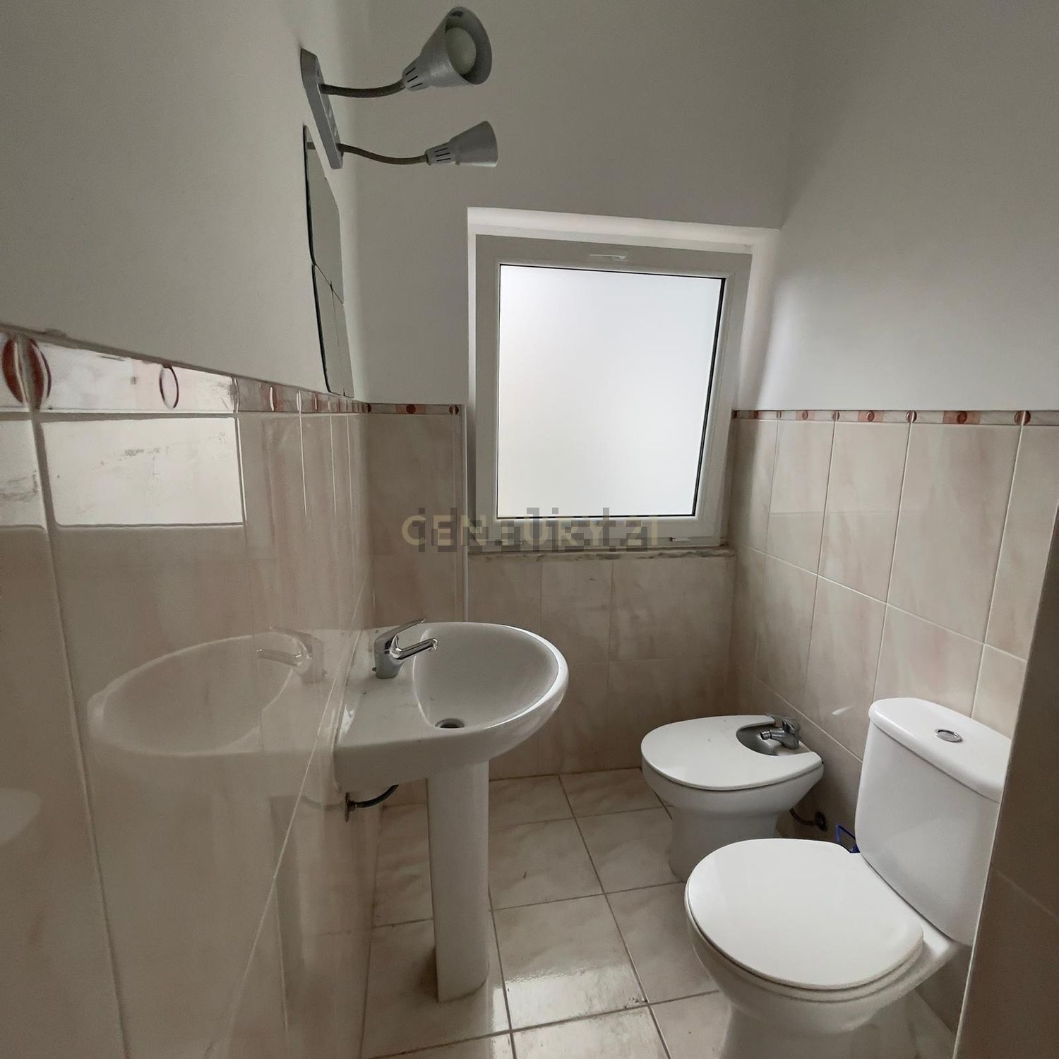 公寓 t4出售在Rua 1º de Dezembro, 8 - 卫生间