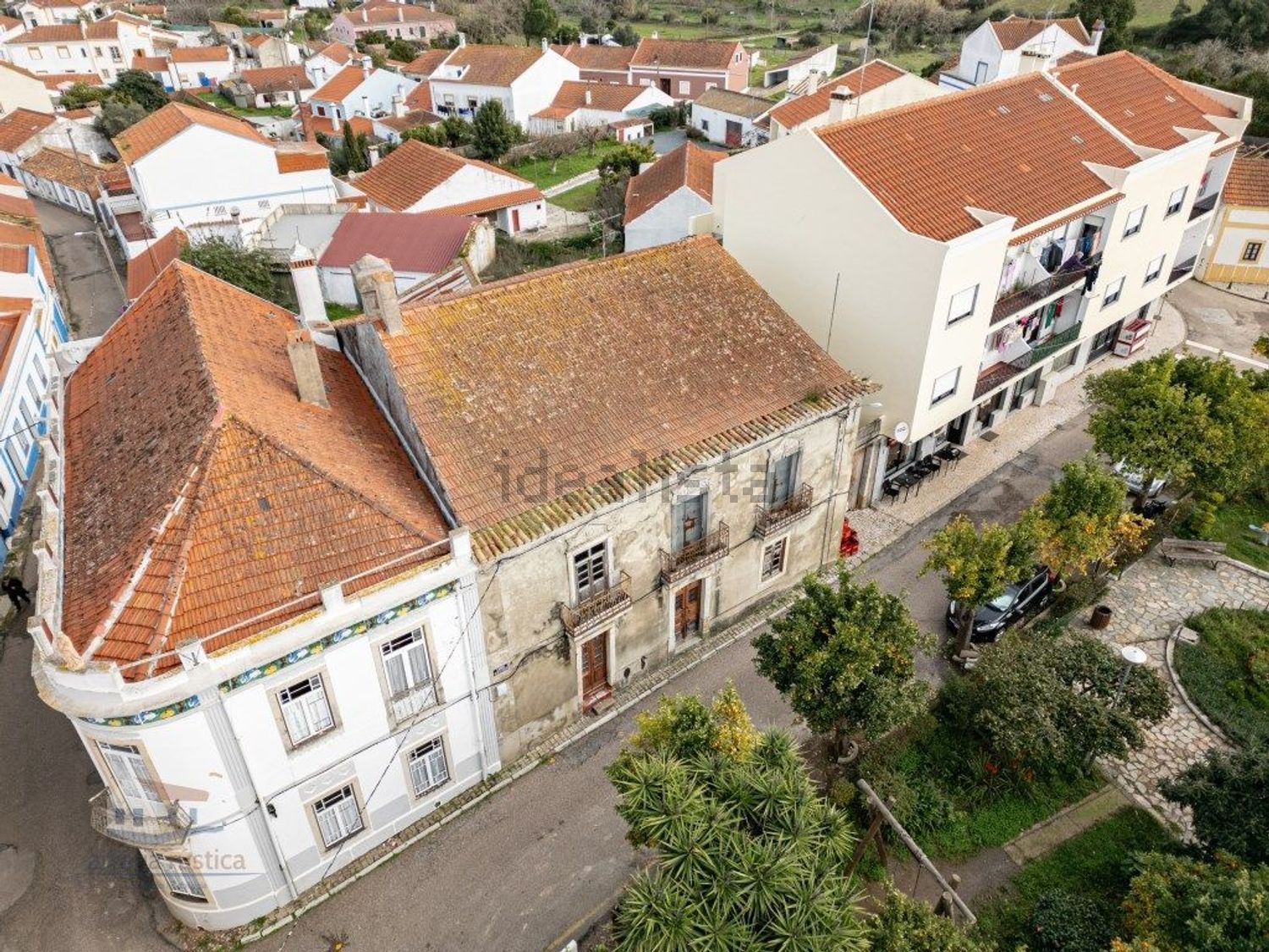 小楼房或独栋别墅出售在Cercal - 外立面