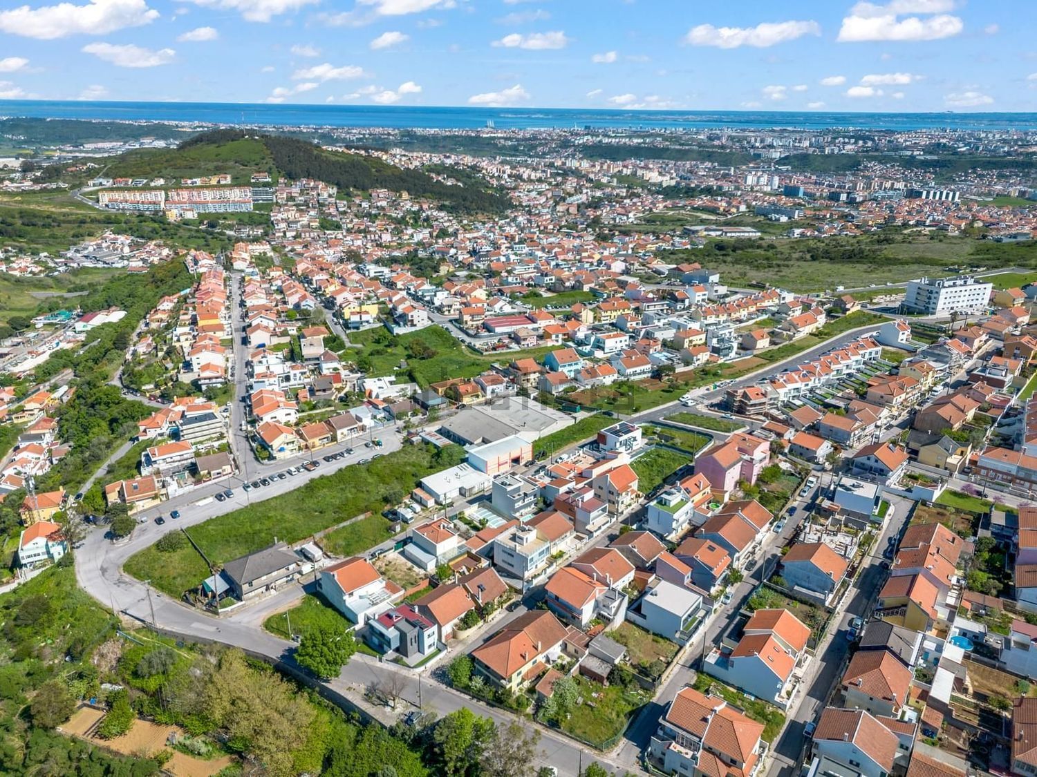 小楼房或独栋别墅出售在Rua Piteira Santos - 视线