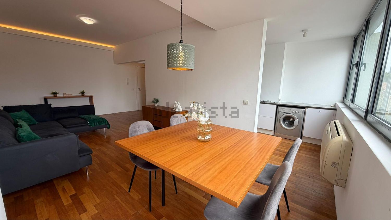 出租公寓 t2在Avenida Conselheiro Barjona de Freitas, 9 - 客厅