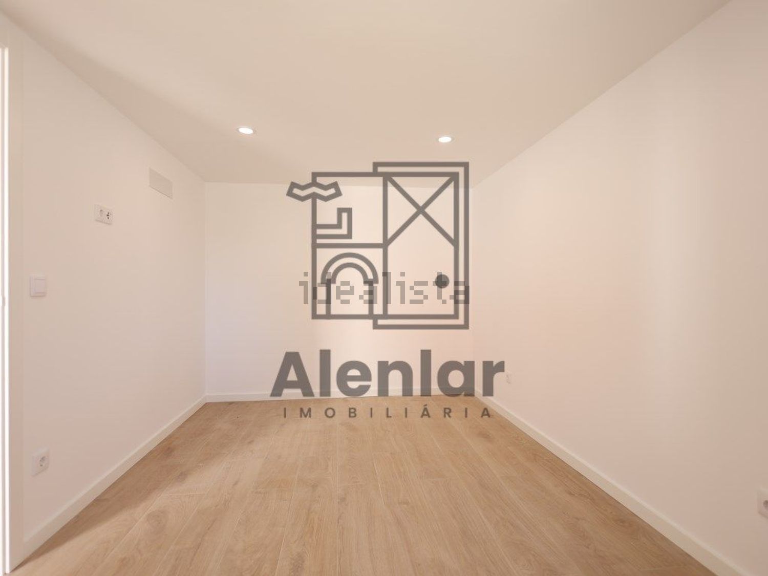 小楼房或独栋别墅出售在Ventosa - 照片