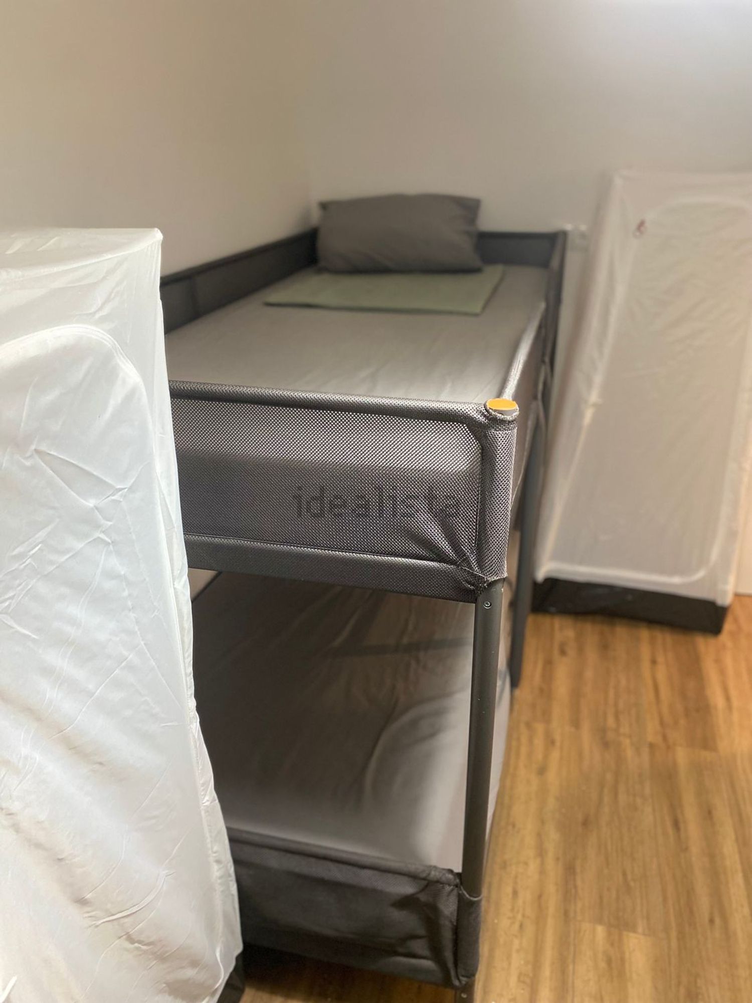 出租房间在Avenida Miguel Bombarda, 70 - 卧室