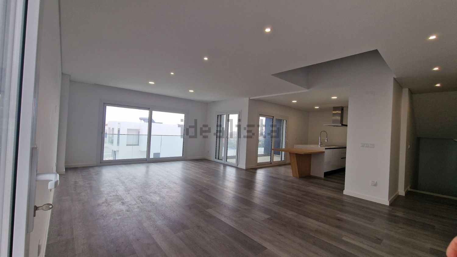 小楼房或独栋别墅出售在Rua Infante Dom Henrique, 79 - 客厅