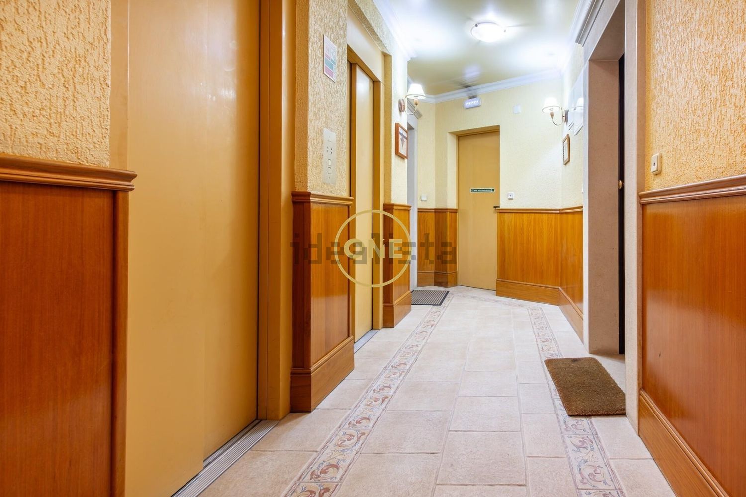 公寓 t1出售在Rua António Garibaldi - 过道