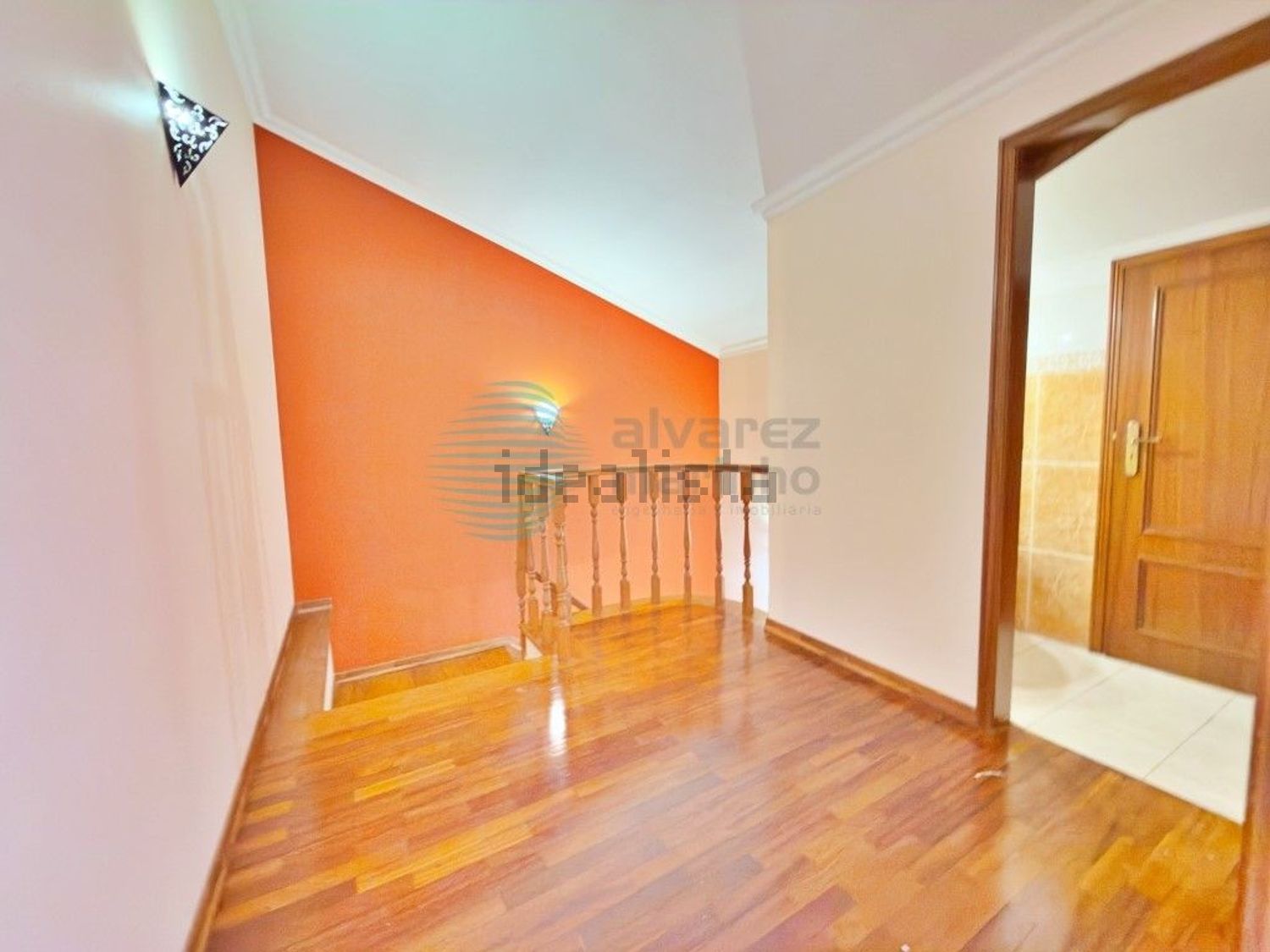 小楼房或独栋别墅出售在Rua 1° de Maio, 3 - 居住