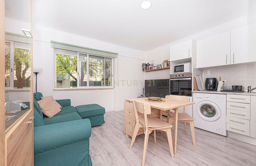 公寓 t1出售在Avenida dos Combatentes da Grande Guerra, 70