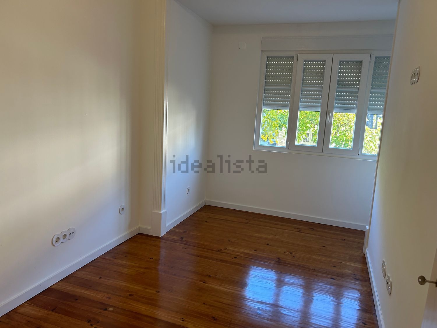 公寓 t3出售在Avenida General Roçadas, 105 - 居住