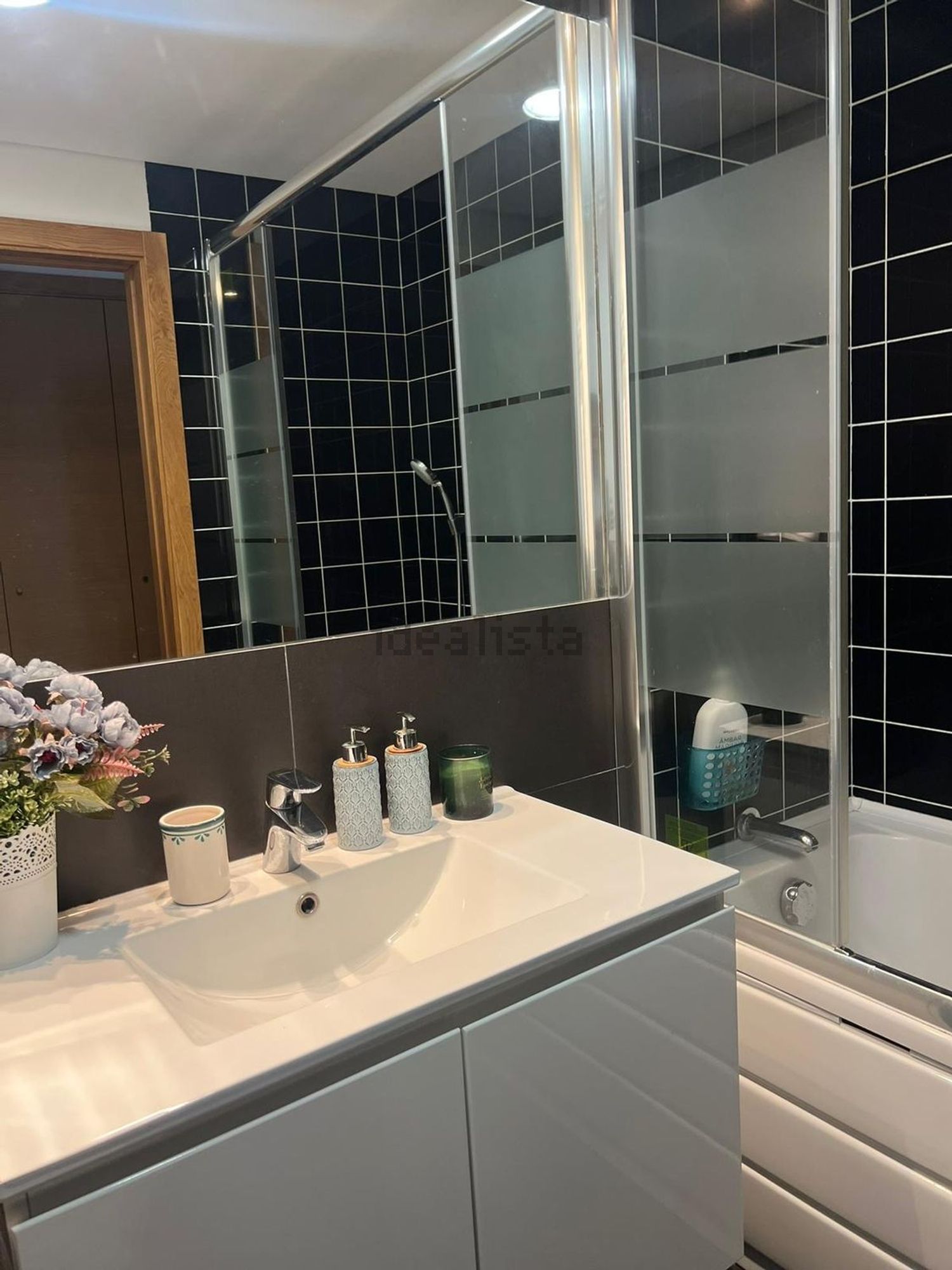 出租公寓 t2在Alameda Dom João II, 51 - 卫生间