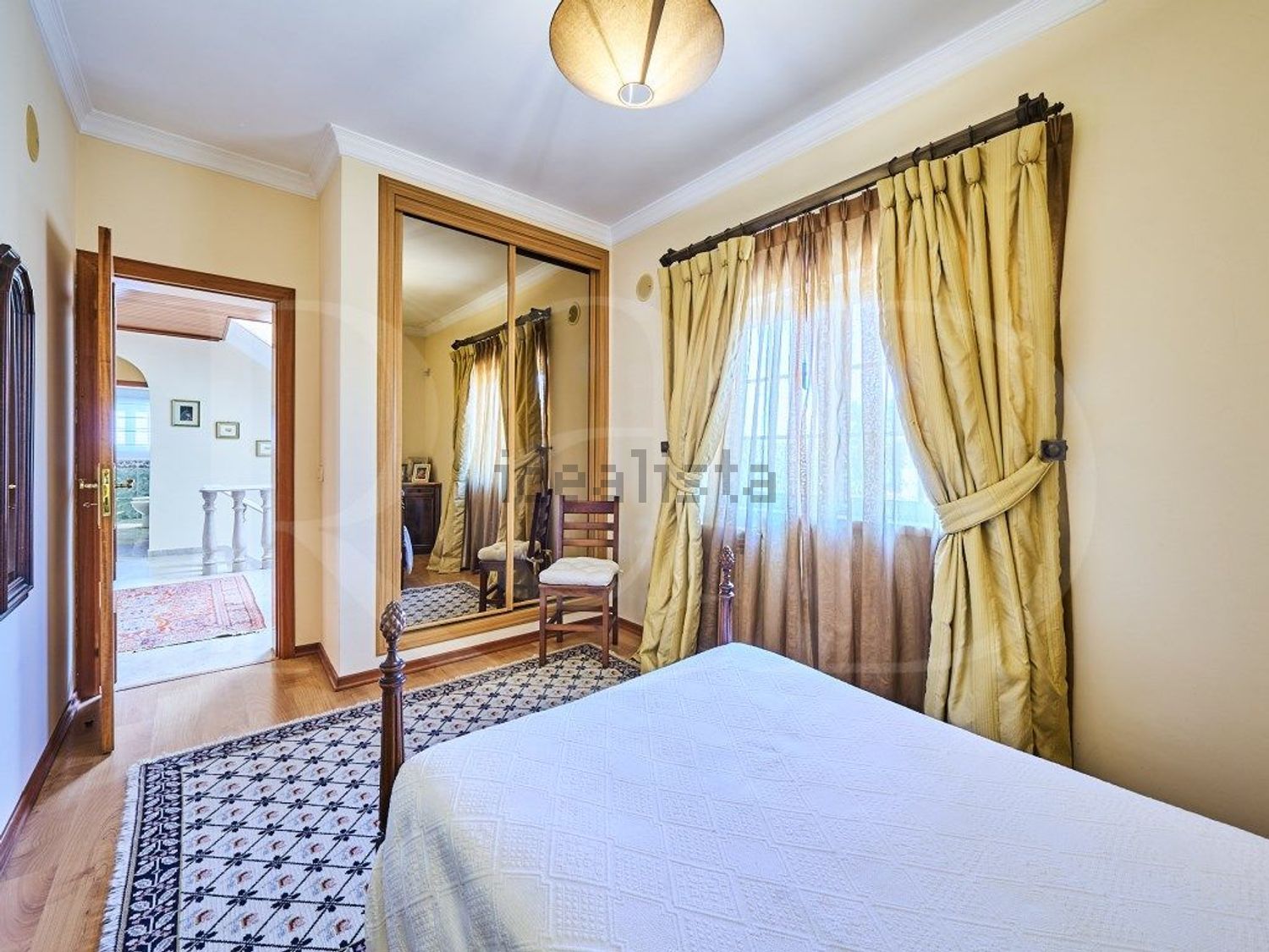 小楼房或独栋别墅出售在Rua Bartolomeu Perestelo, 189 - 卧室