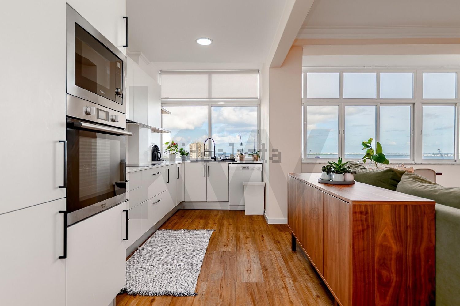 公寓 t2出售在Rua General Justiniano Padrel s/n - 厨房