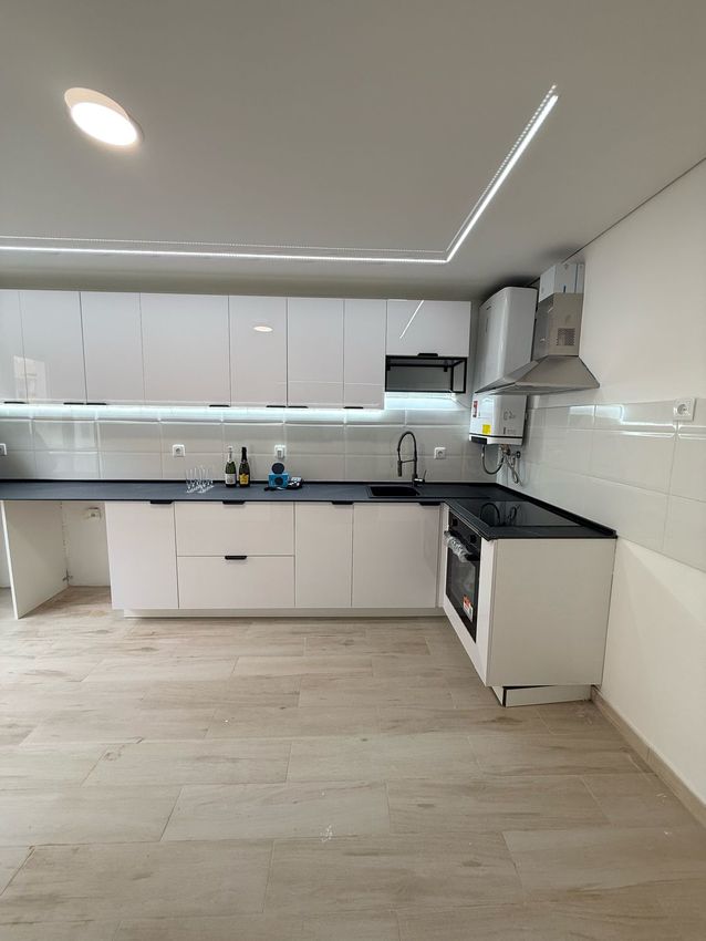 出租公寓 t3在Rua Afonso Costa, 11