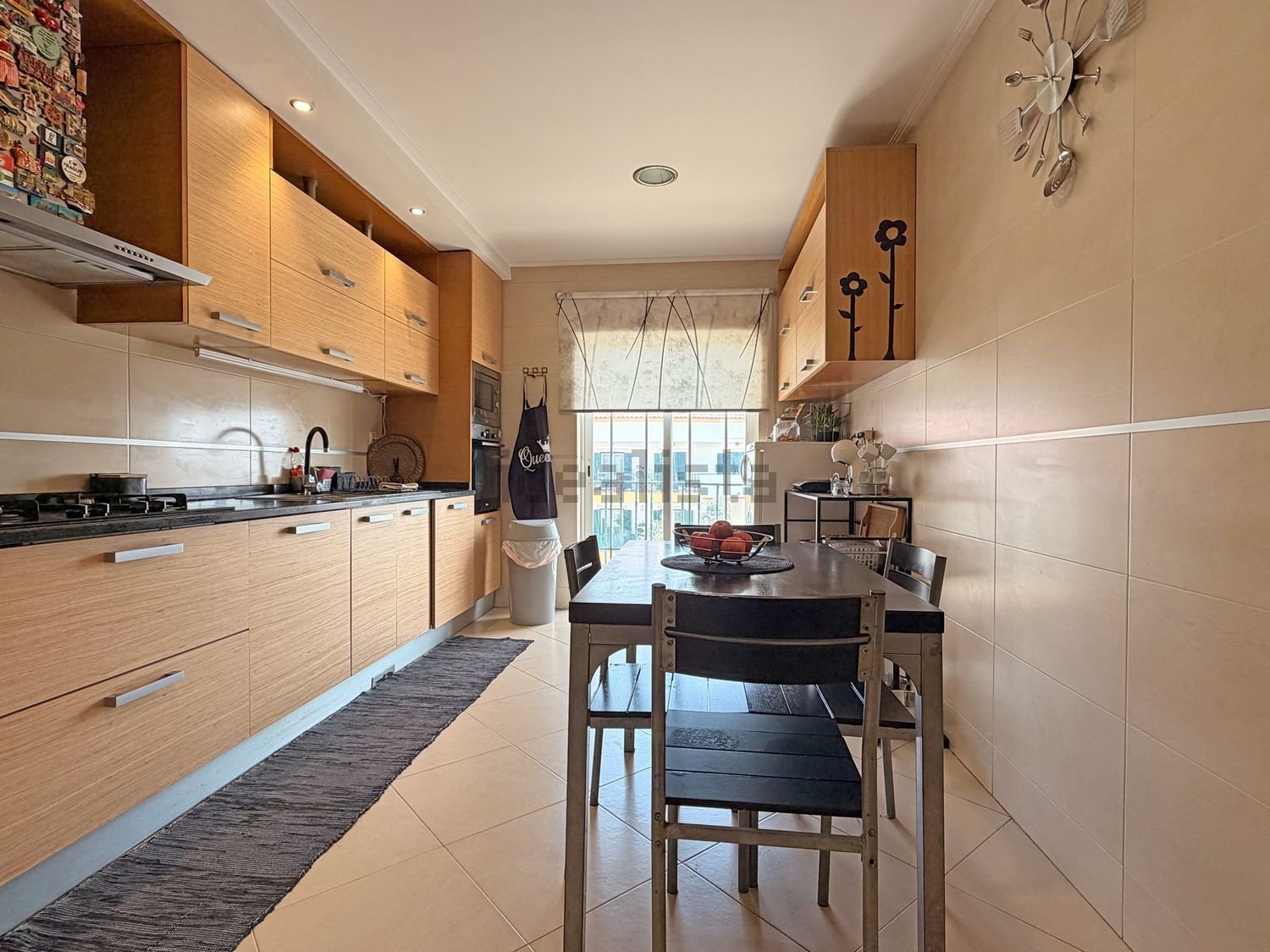 公寓 t3出售在Rua 1 de Novembro - 厨房