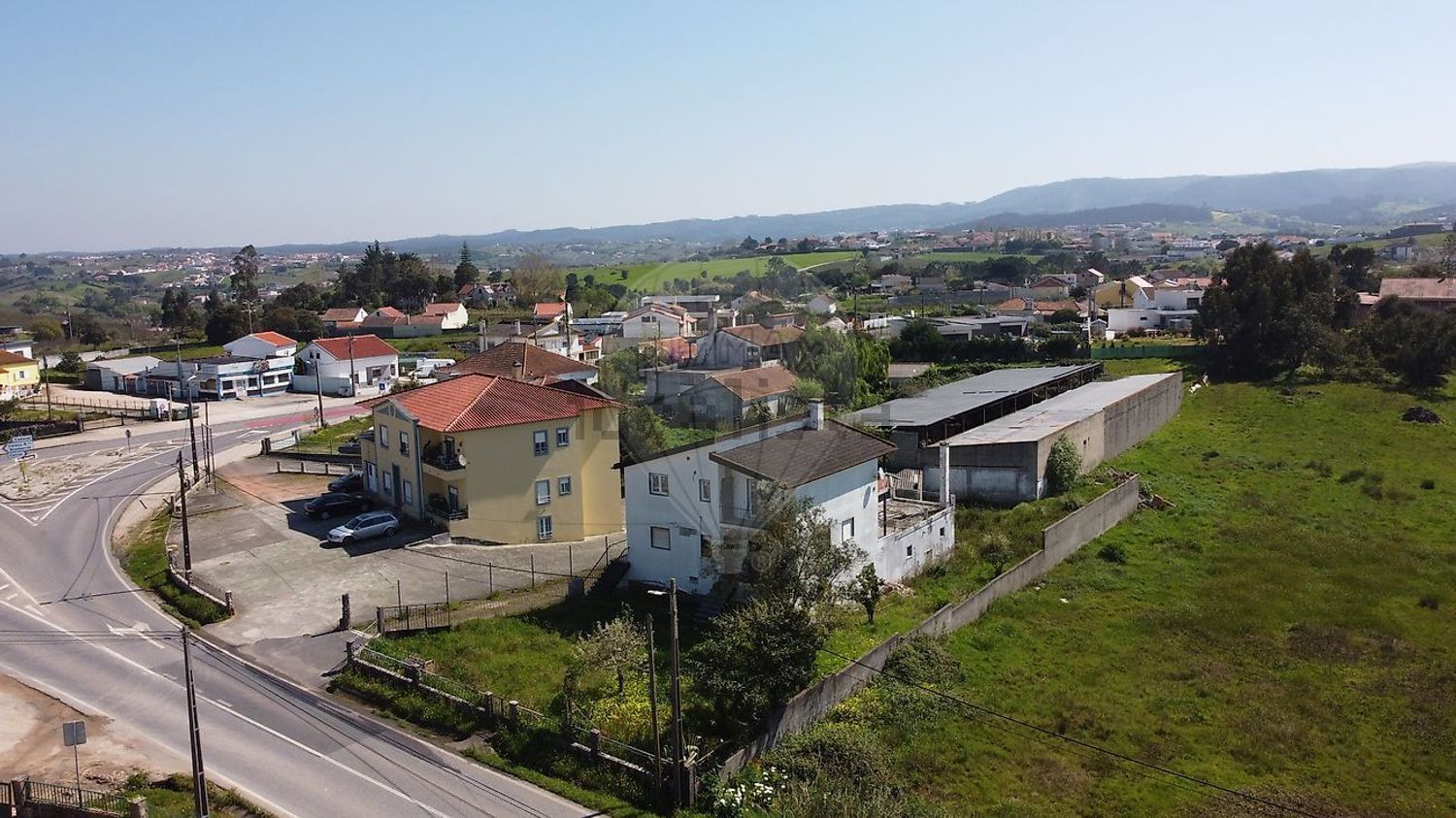 小楼房或独栋别墅出售在Lamas e Cercal - 照片