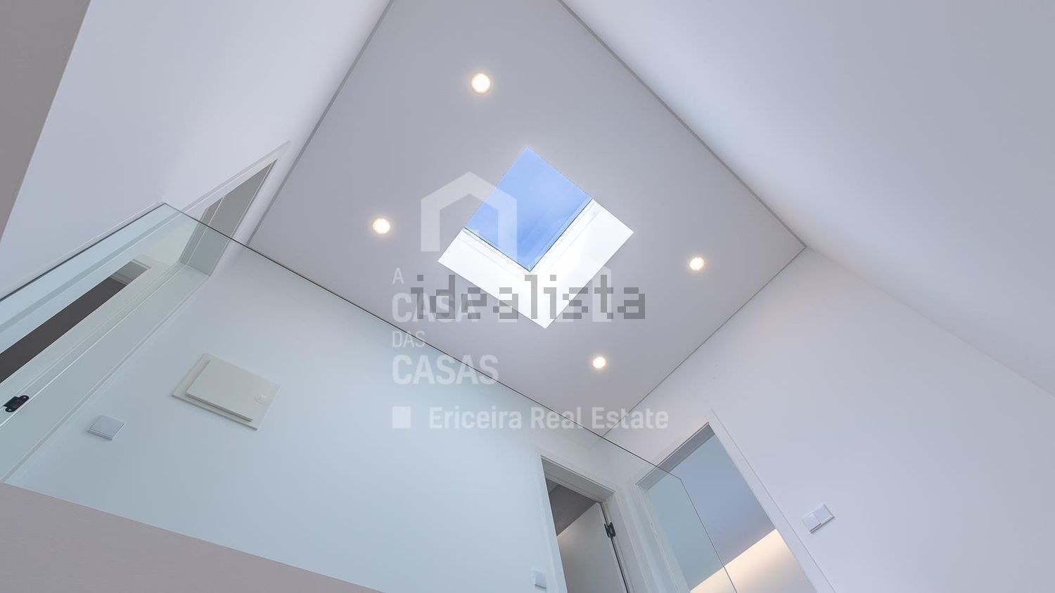 联排别墅出售在Rua da Cancelinha, 12 - 详情