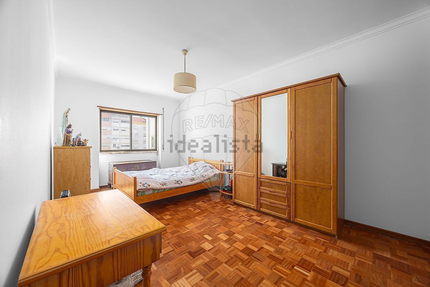 公寓 t4出售在Praceta Cesário Verde - 卧室