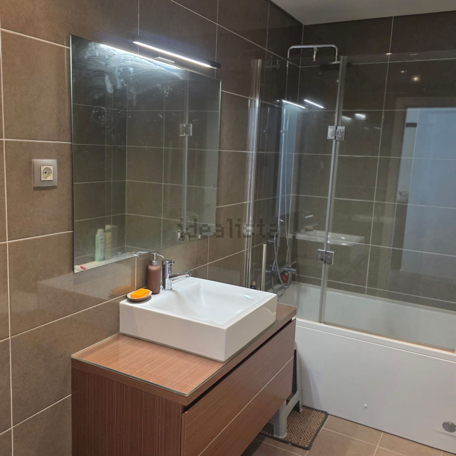 出租公寓 t2在Avenida Dom Afonso Henriques, 28 - 卫生间