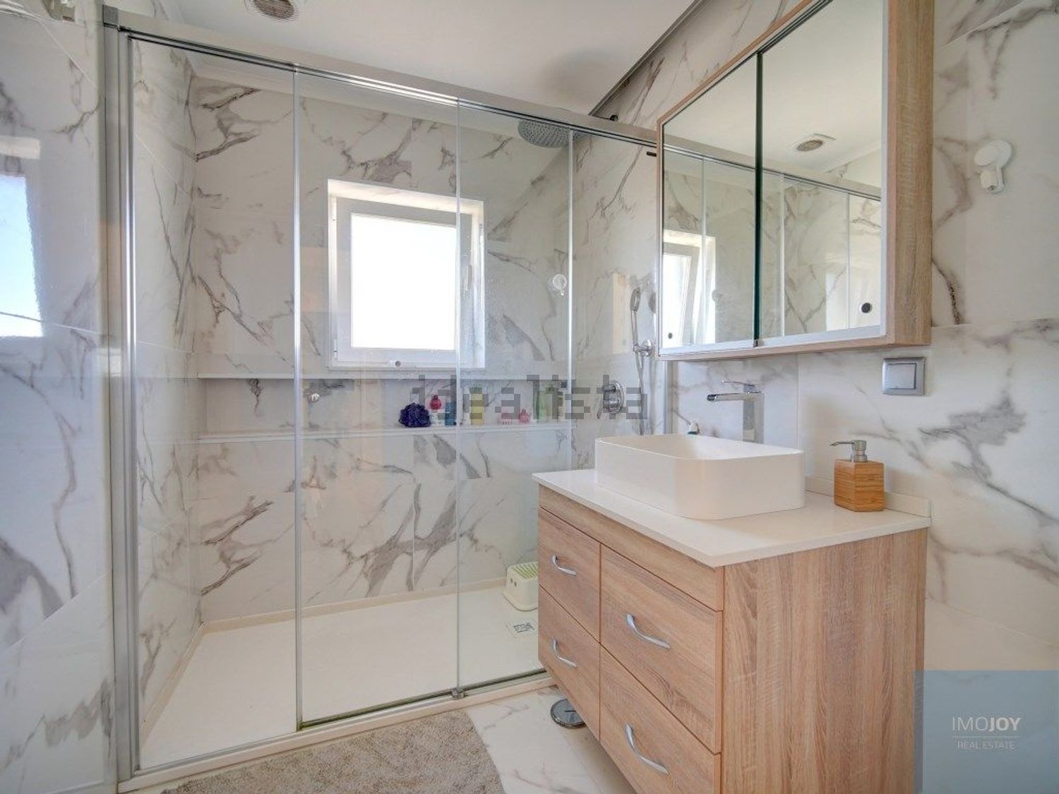 小楼房或独栋别墅出售在Rua da Serra, 4 - 卫生间