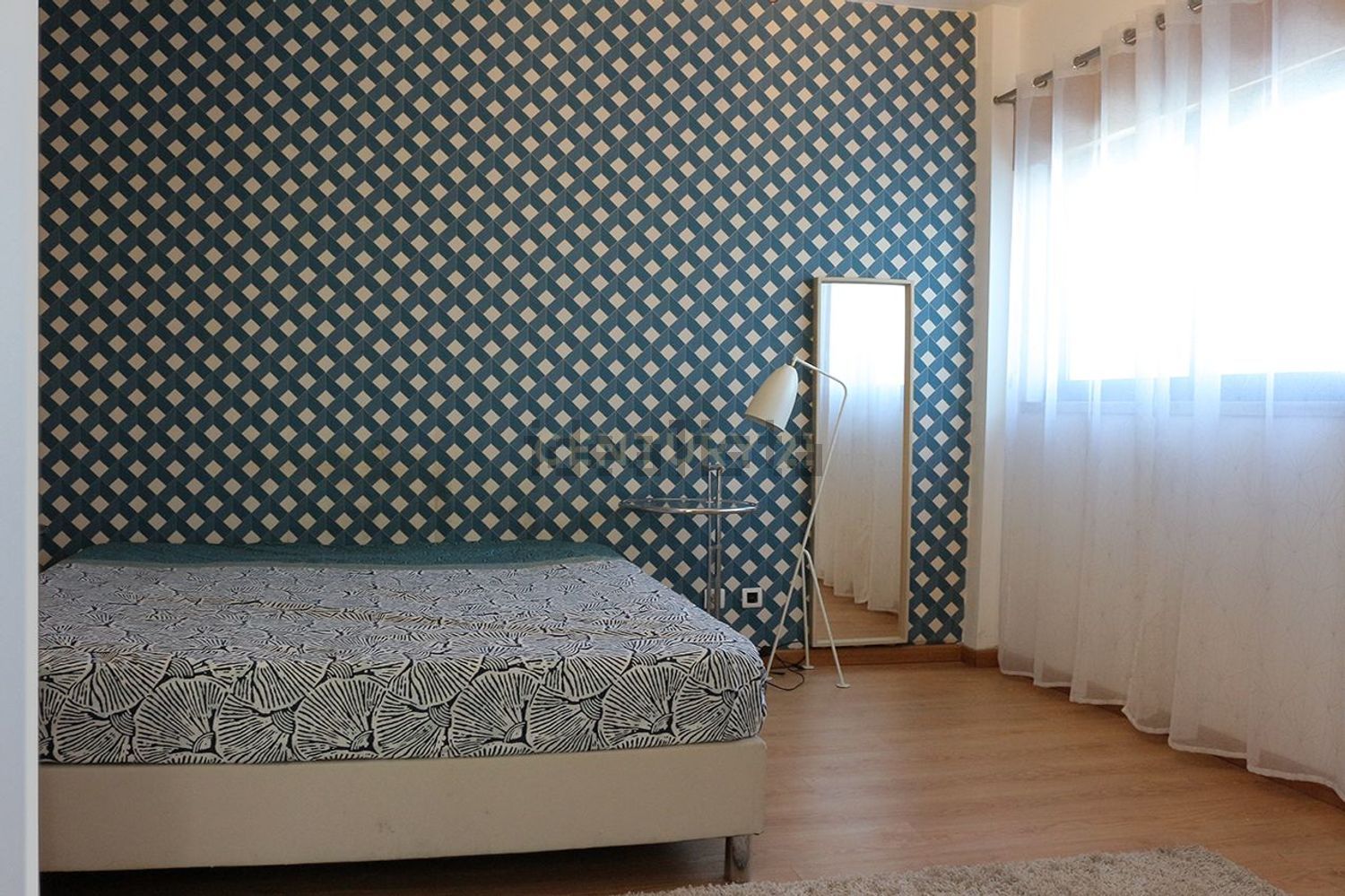 出租小楼房或独栋别墅R. Amadeu de Sousa Cardoso s/n - 照片