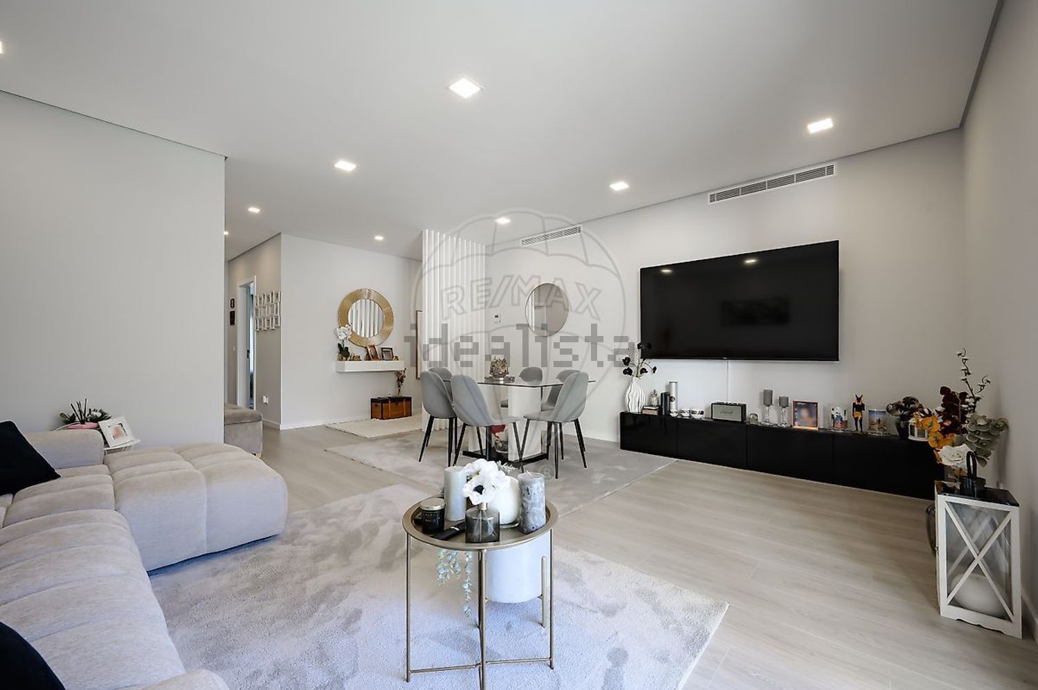 公寓 t2出售在Rua 25 de Abril - 客厅