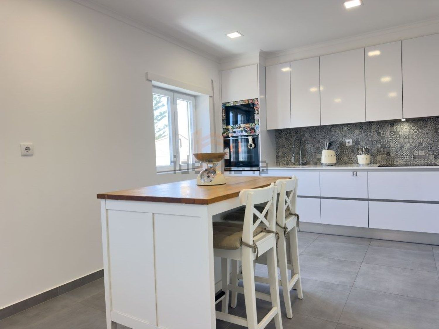 公寓 t3出售在Rua Doutor César Raúl da Costa Andrade - 厨房