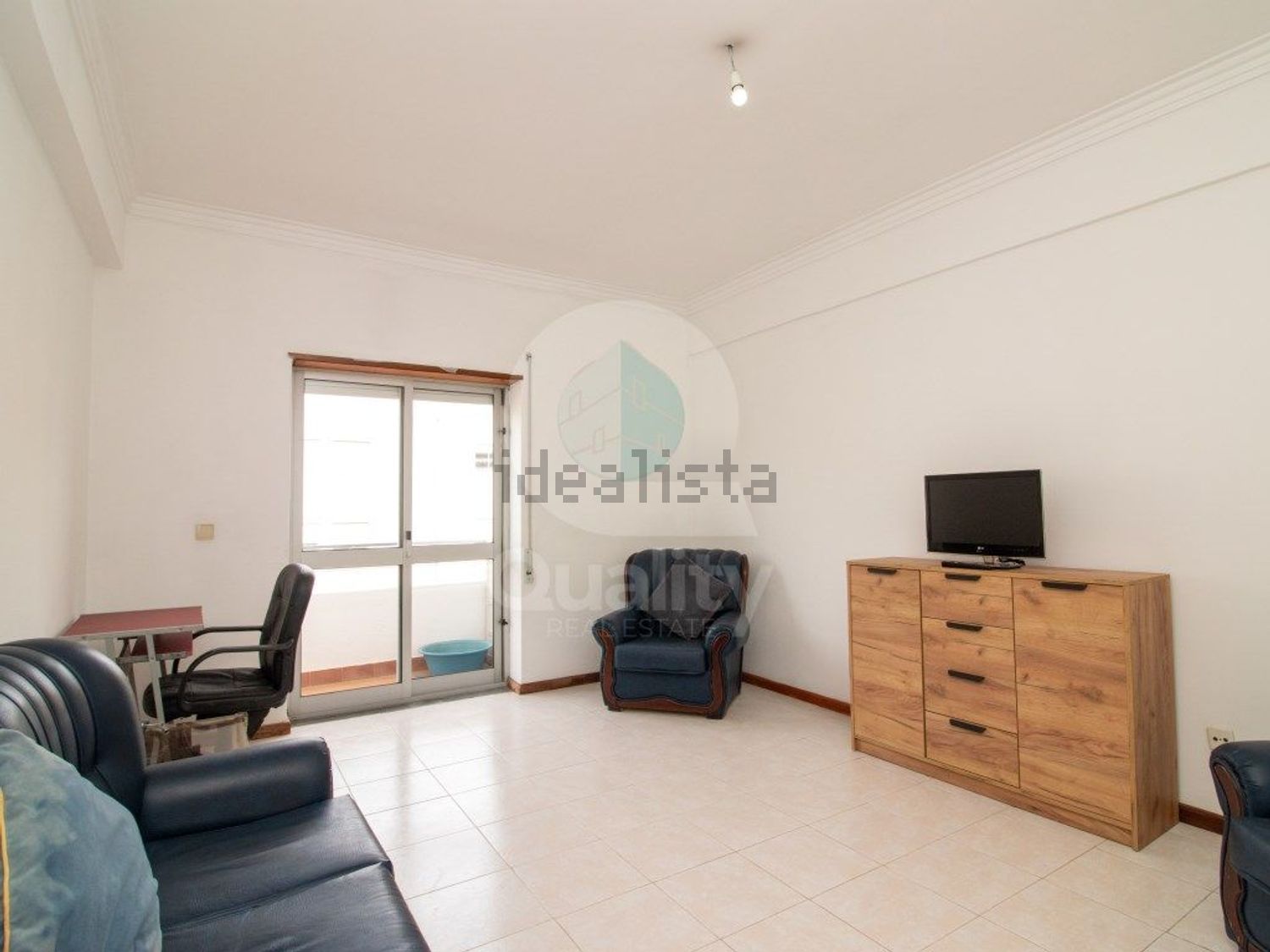 公寓 t1出售在Rua Francisco Miguel - 客厅