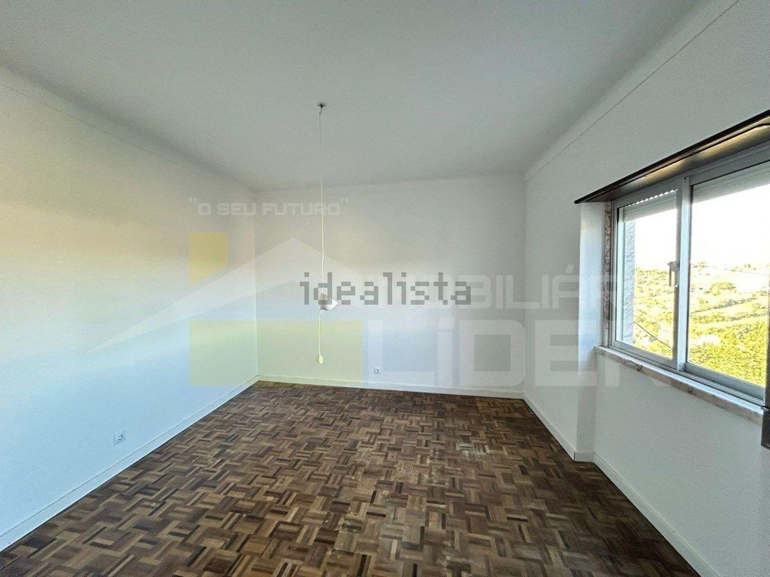 小楼房或独栋别墅出售在Barreiralva - Póvoa de Cima - 卧室