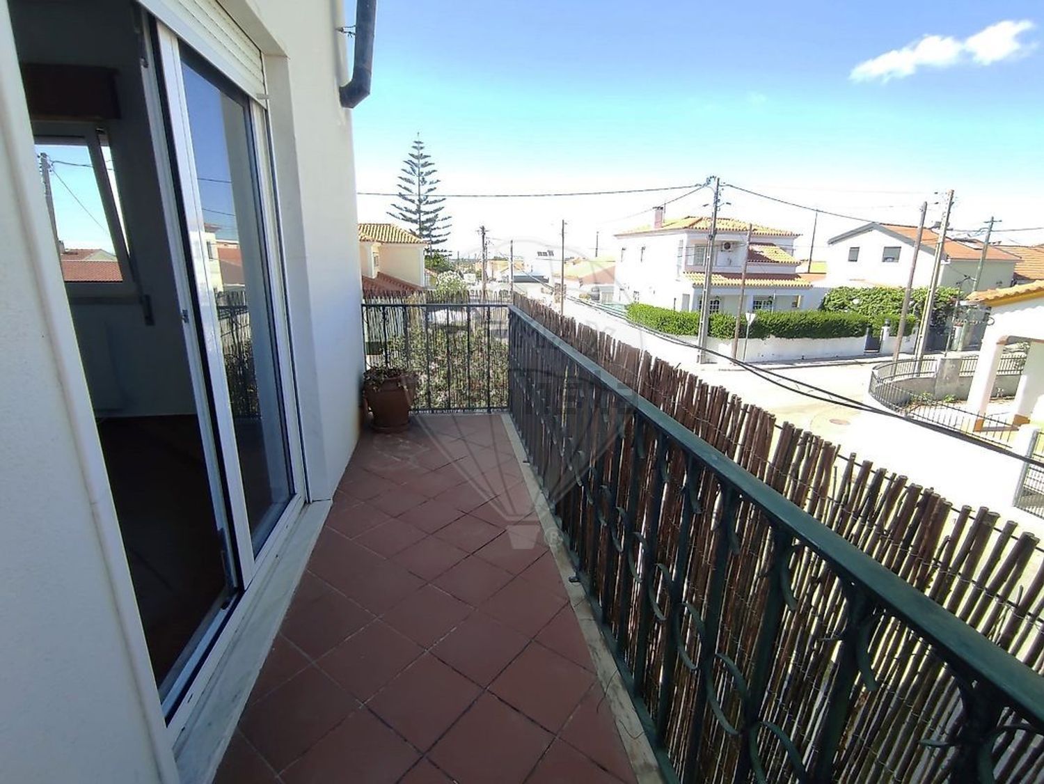 出租小楼房或独栋别墅在Rua José Malhoa - 阳台