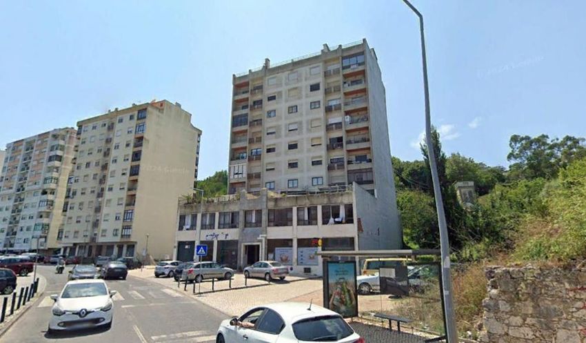 公寓 t4出售在Estrada Águas Livres