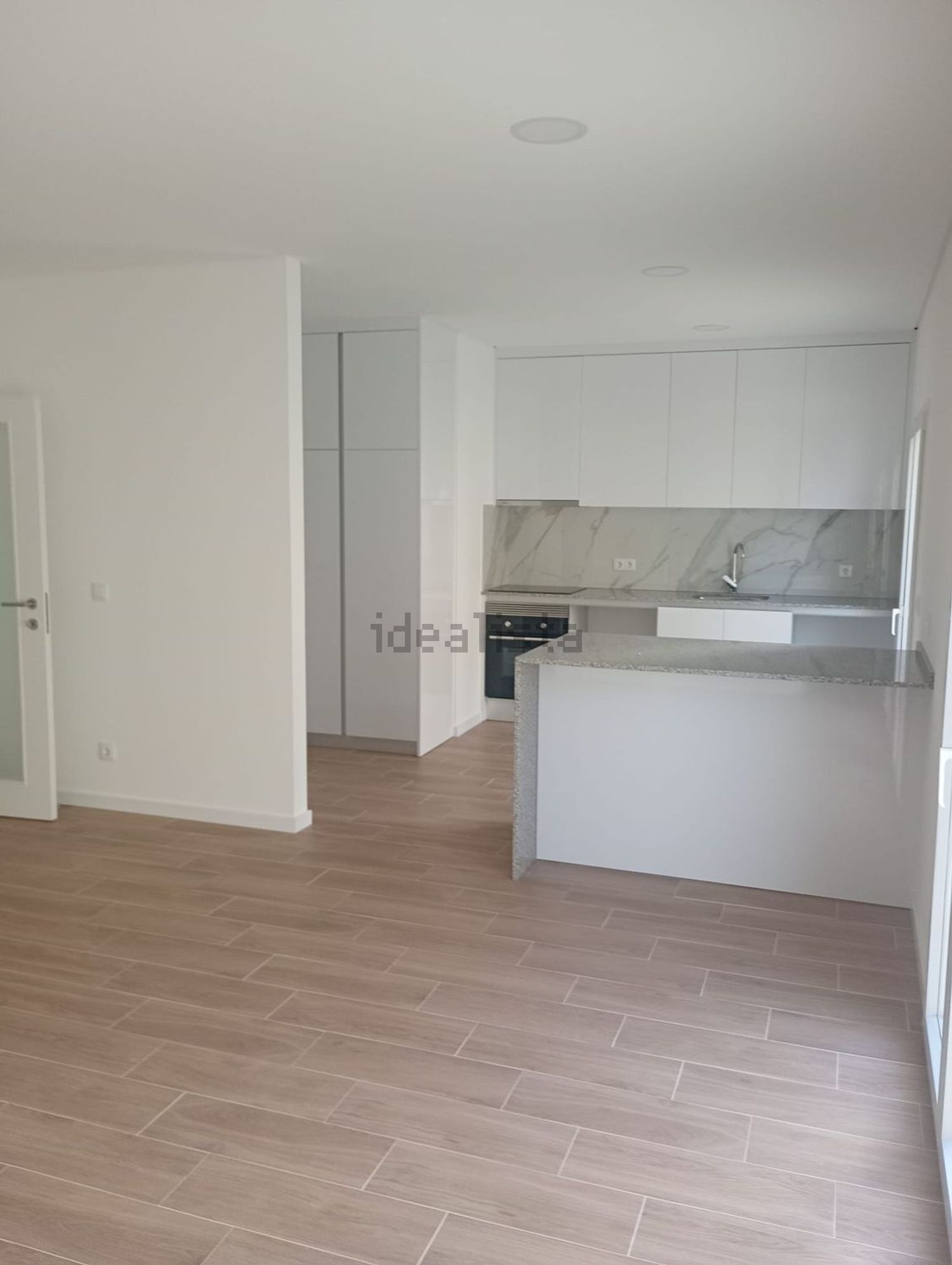 出租公寓 t2在Avenida Augusto Pereira Machado, 5 - 厨房