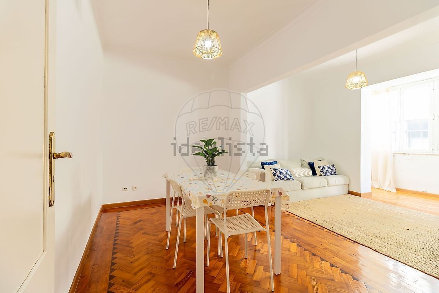 公寓 t2出售在Rua Vasco Santana, 28 - 客厅