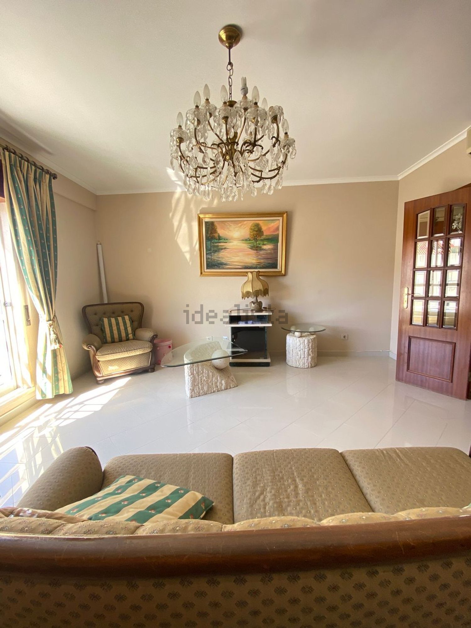 出租公寓 t3在Praceta Oscar Silva - 客厅