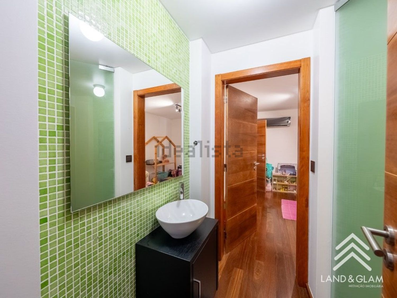 小楼房或独栋别墅出售在Rua das Helenas, 10 - 卫生间