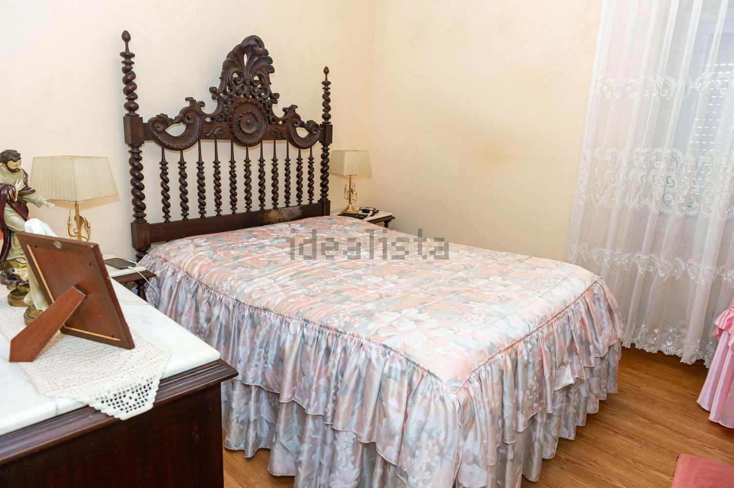 双拼别墅出售在Fanhões - 卧室