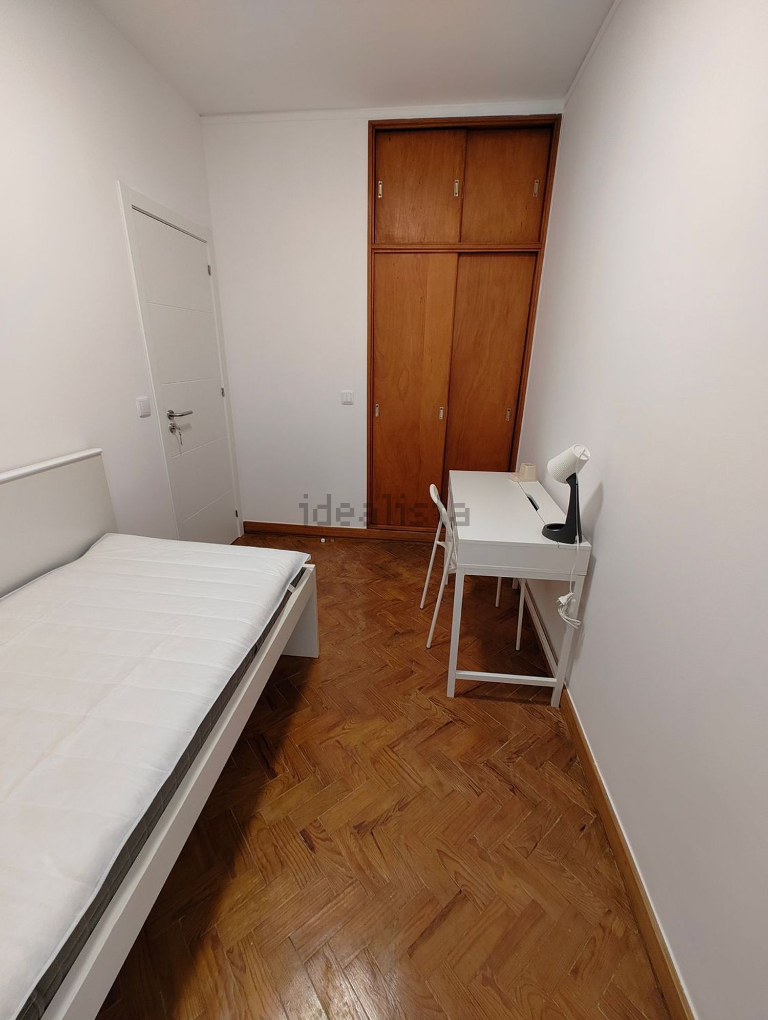 出租房间在Avenida Conde de Oeiras, 12 - 卧室