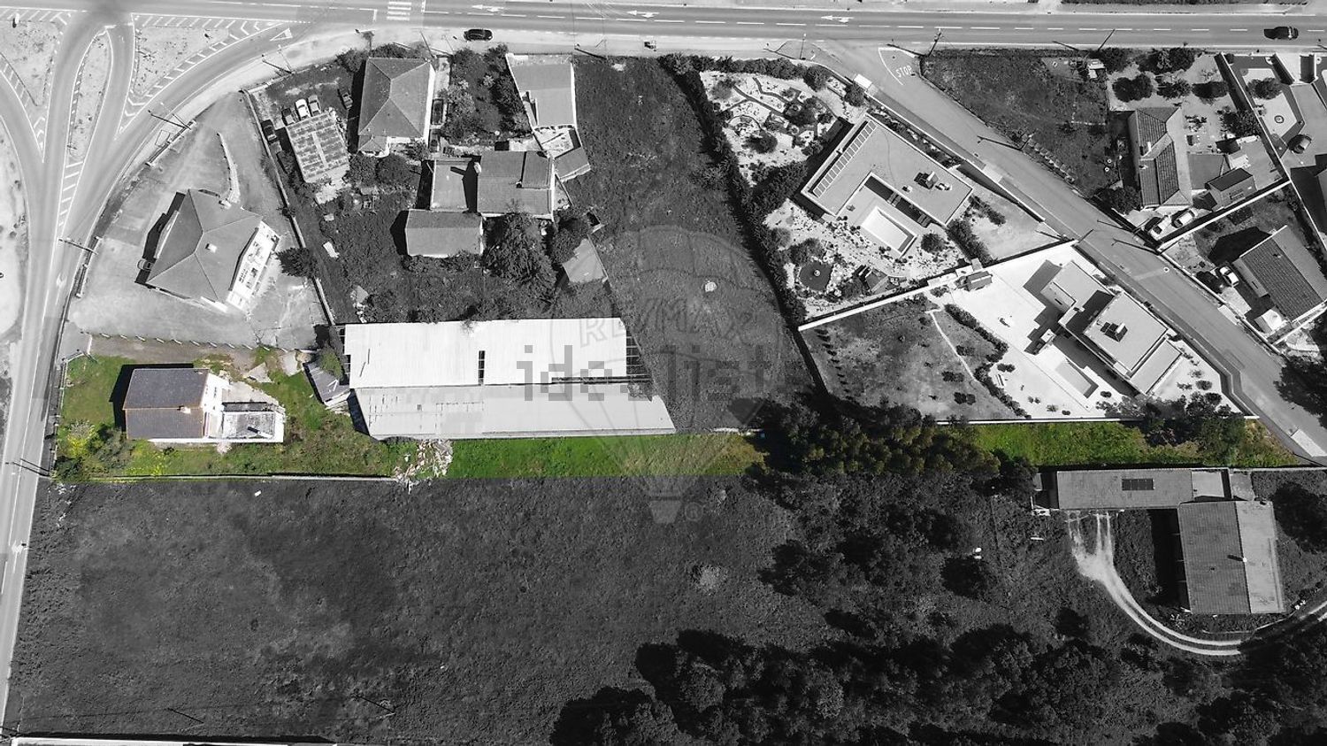 小楼房或独栋别墅出售在Lamas e Cercal - 平面图