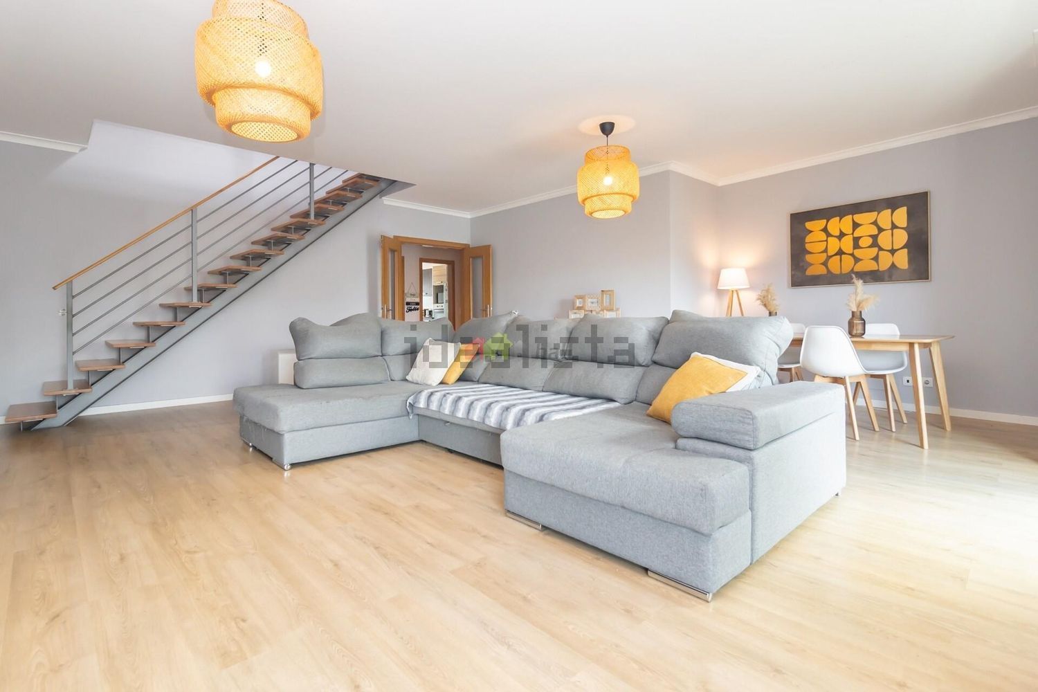 复式公寓出售在Rua Alves Roçadas - 客厅