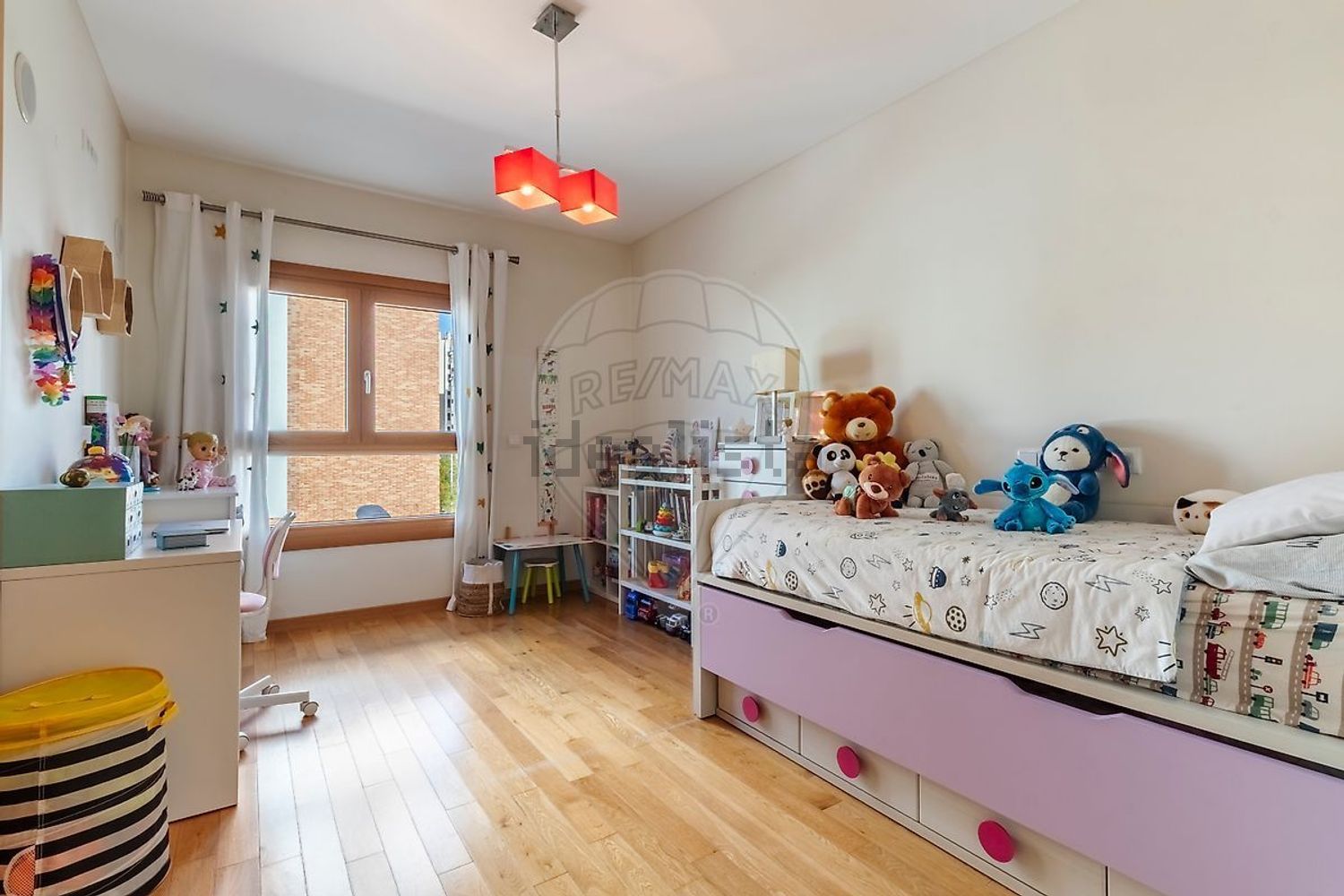 出租公寓 t2在Estrada São Bartolomeu - 卧室