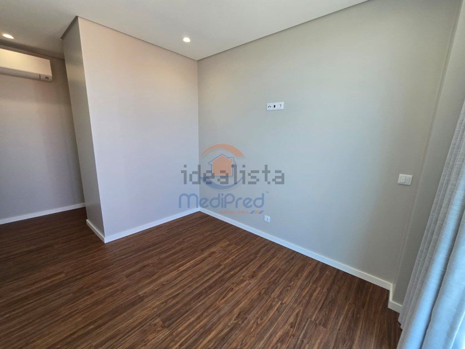 小楼房或独栋别墅出售在Pontinha e Famões - 卧室