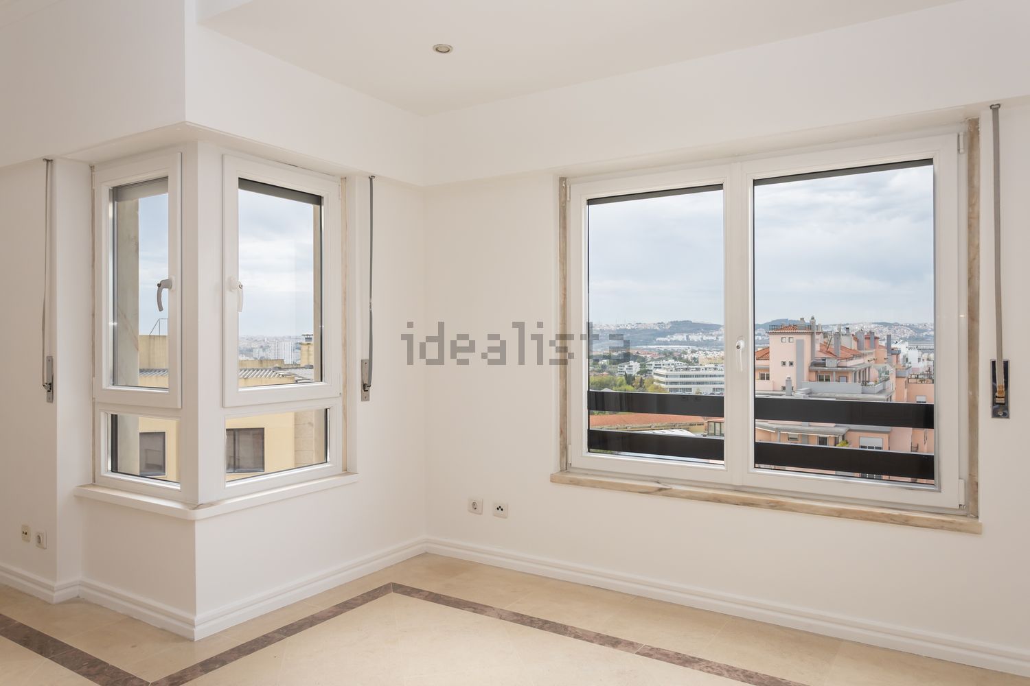 出租顶层公寓在Rua Padre Américo - 照片