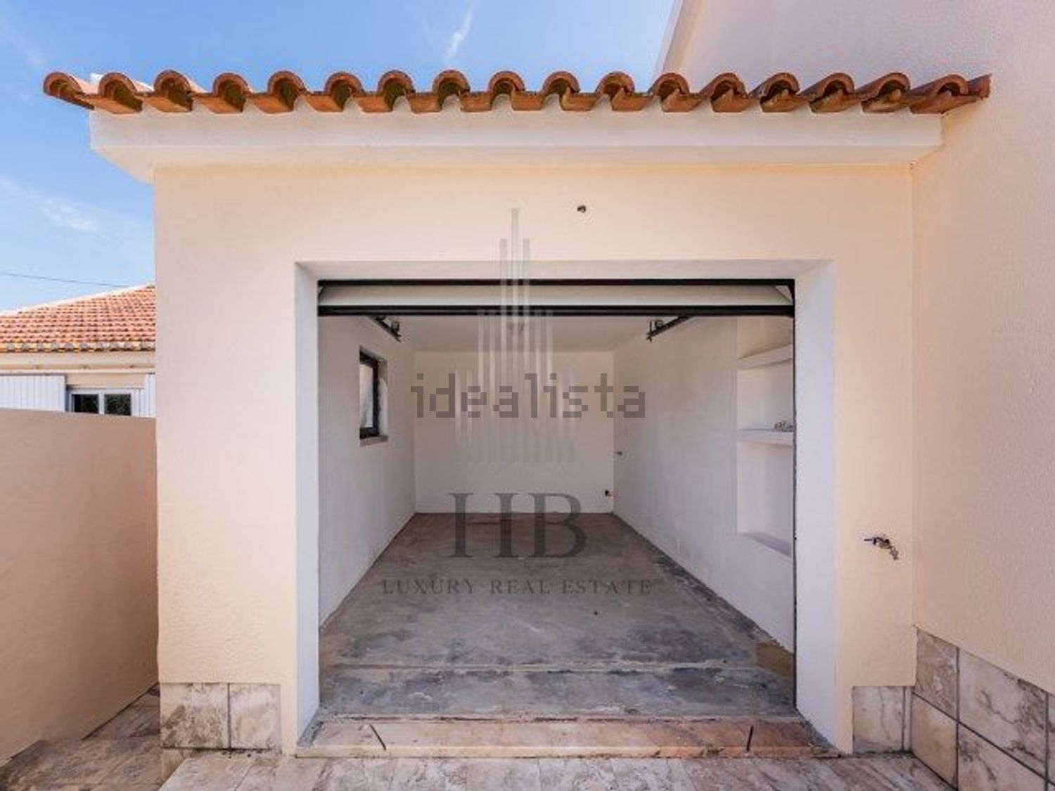 出租小楼房或独栋别墅在Rua do Arneiro - 过道